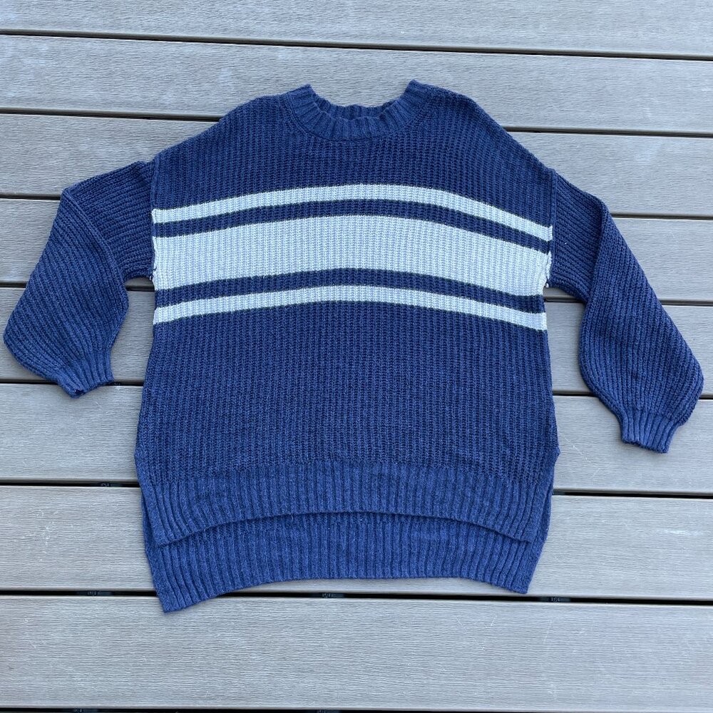 American Eagle Women's Oversized Crew Neck L/S Knit Sweater  Size Small